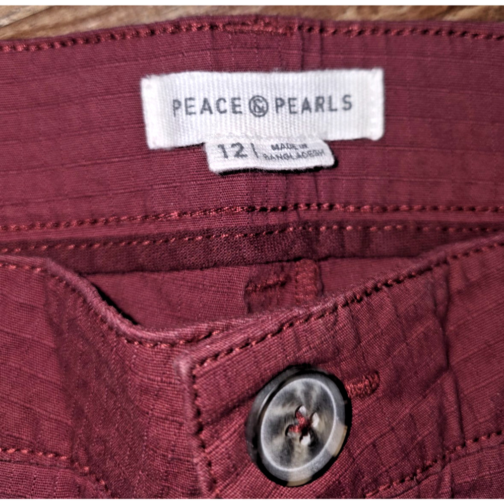 Peace Pearls Women’s Red Ripstop Cargo Style Shorts Size 12 M014B - Picture 5 of 5